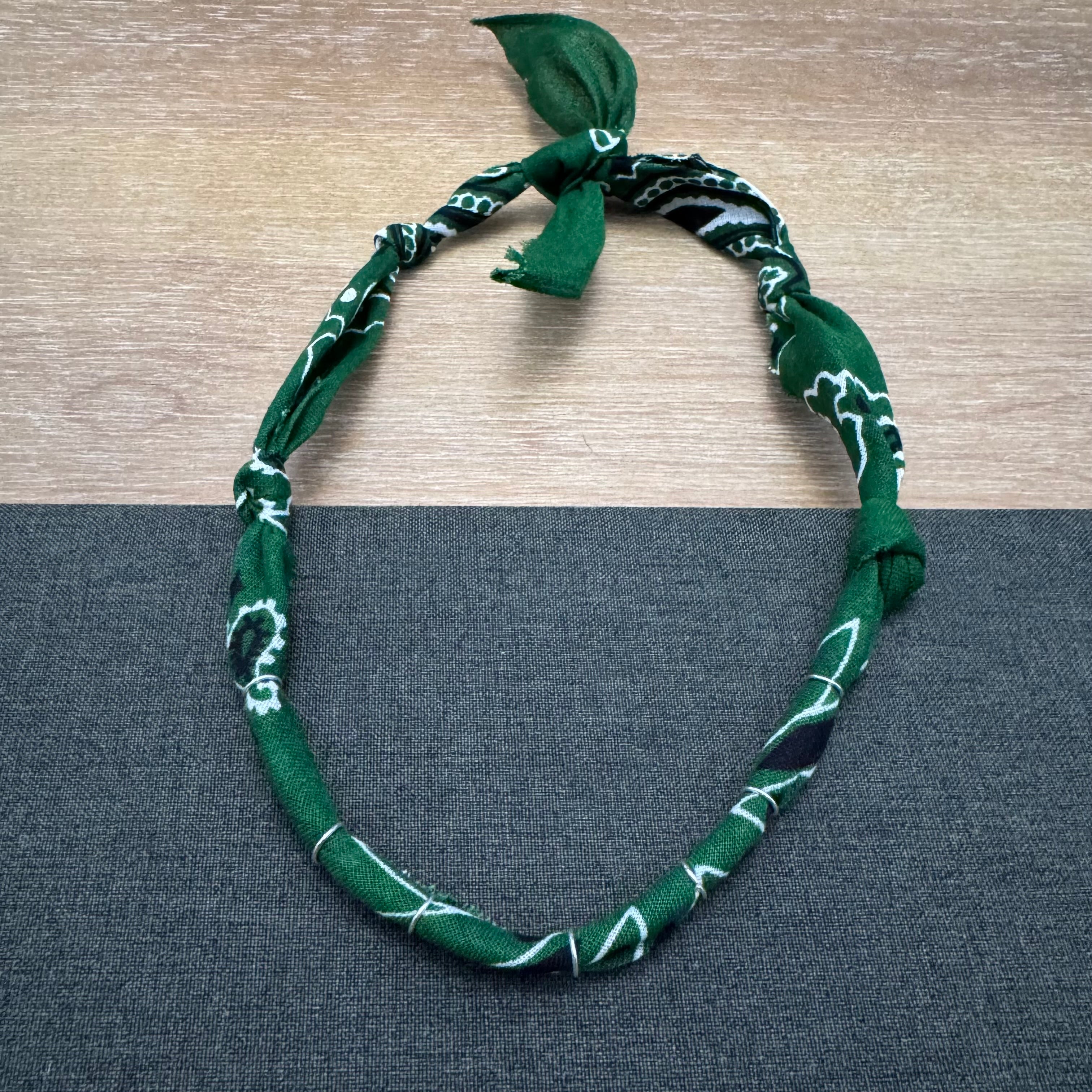 Premade Bandana Necklace Green Silver