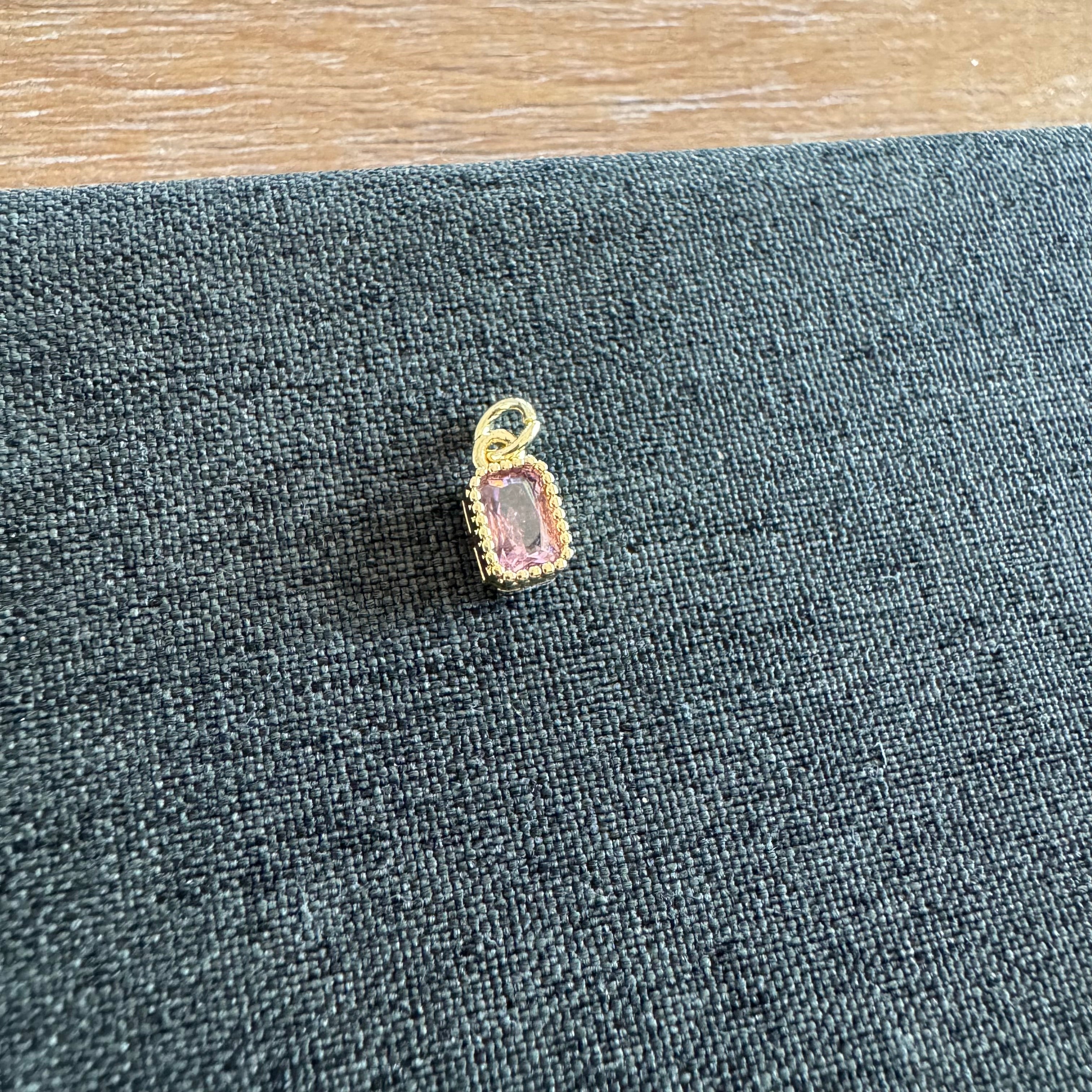 Frame Stone Charm pink