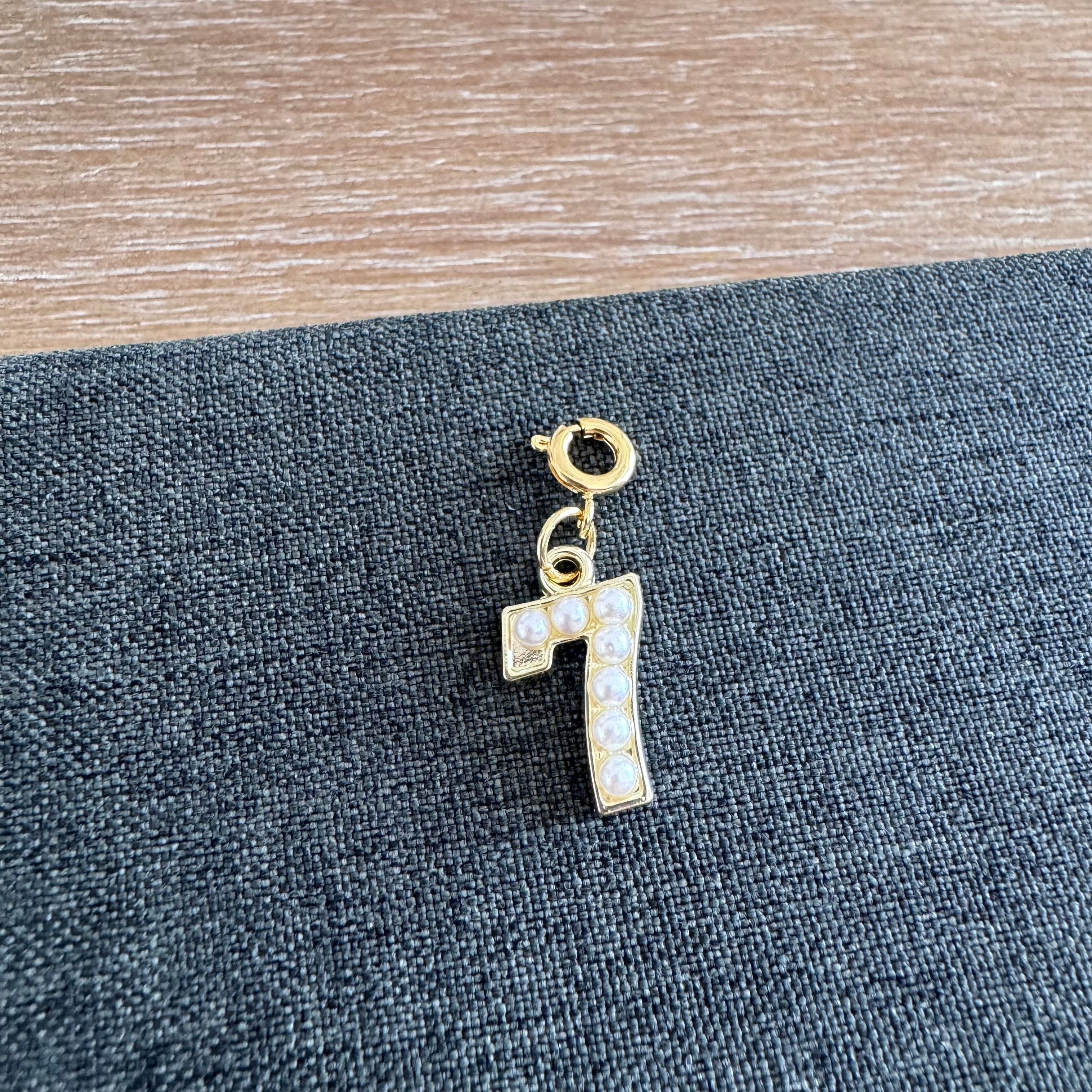 Number Charm Pearl with clasp
