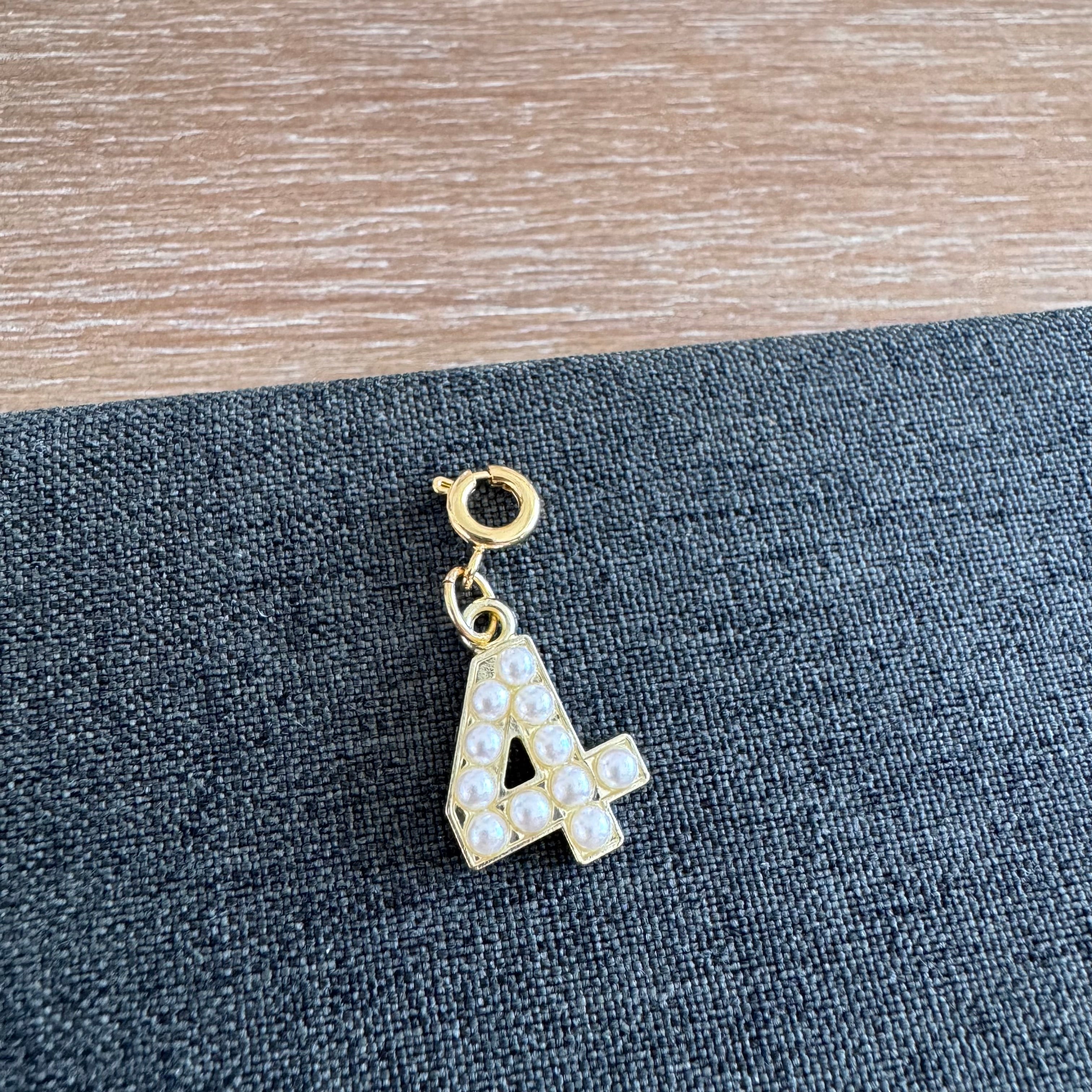 Number Charm Pearl with clasp