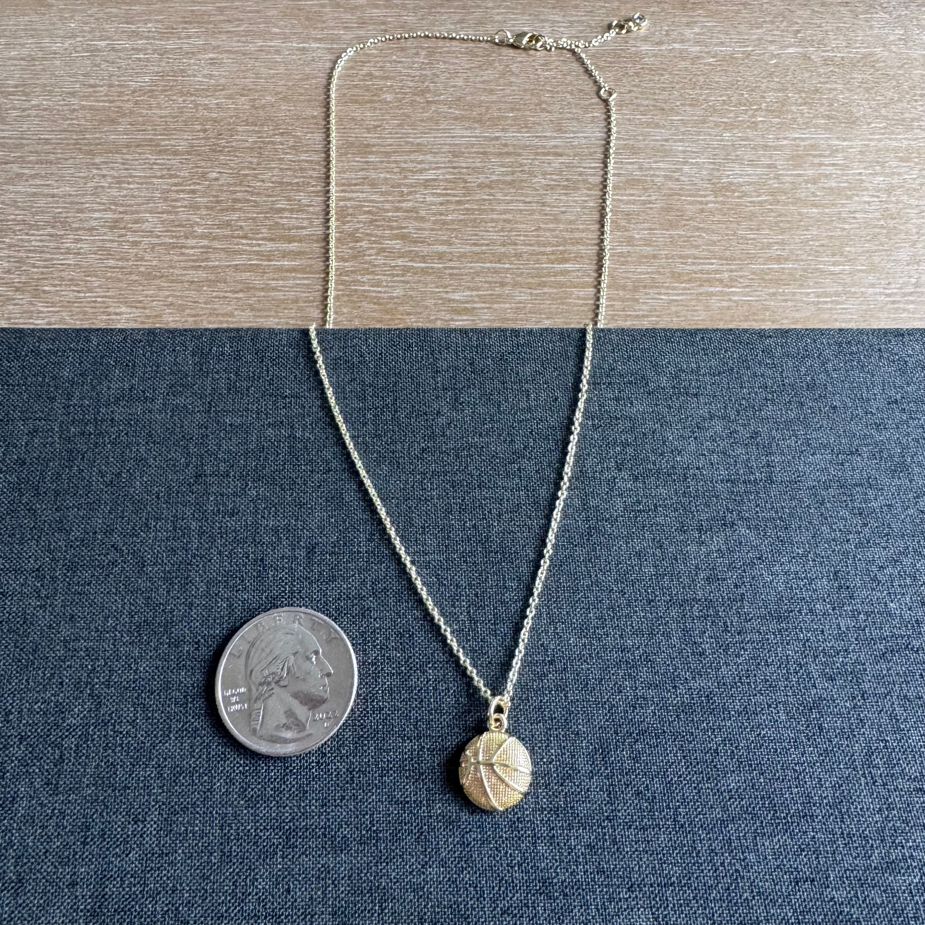 Casen Basketball Necklace Golden