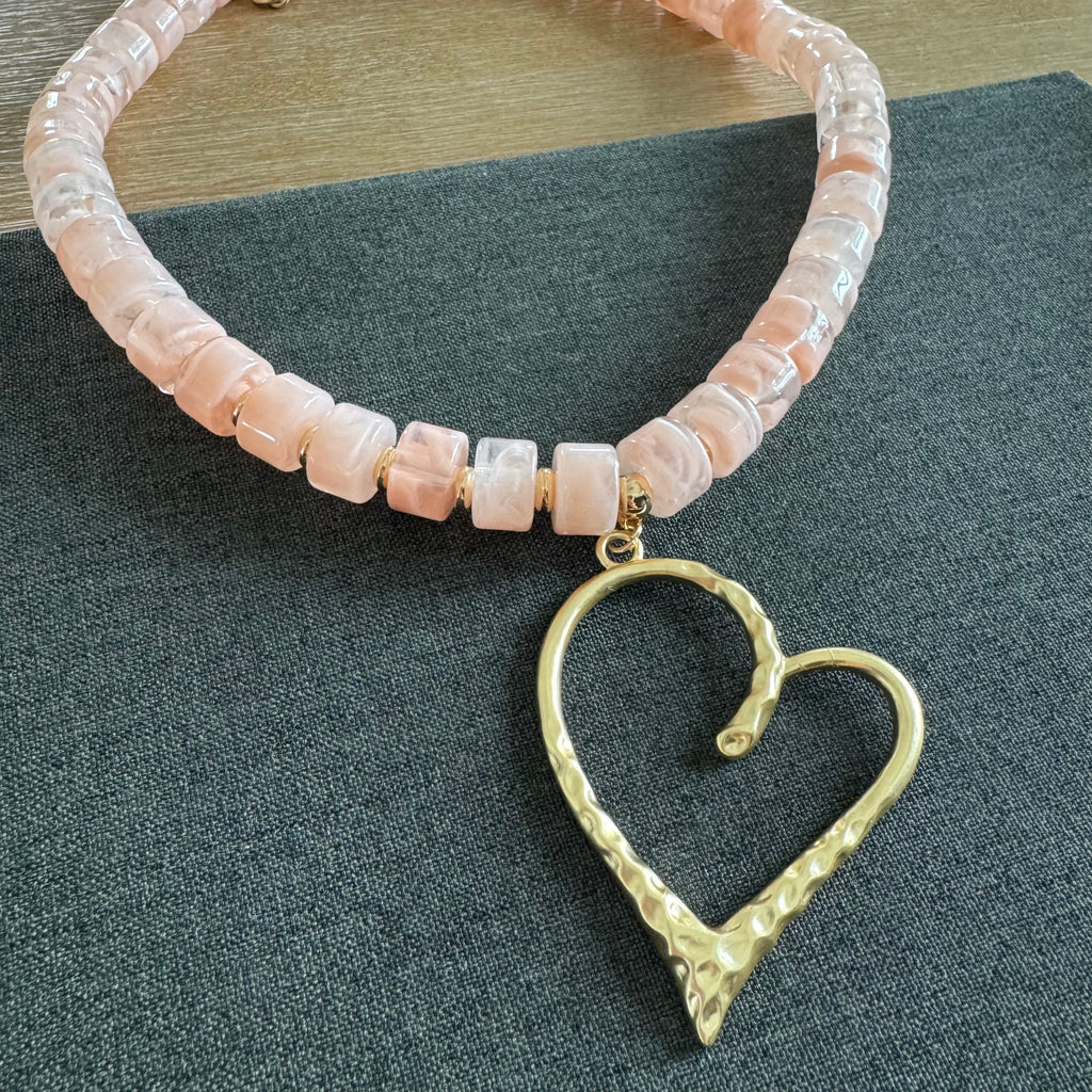 Harrison Heart Necklace pink