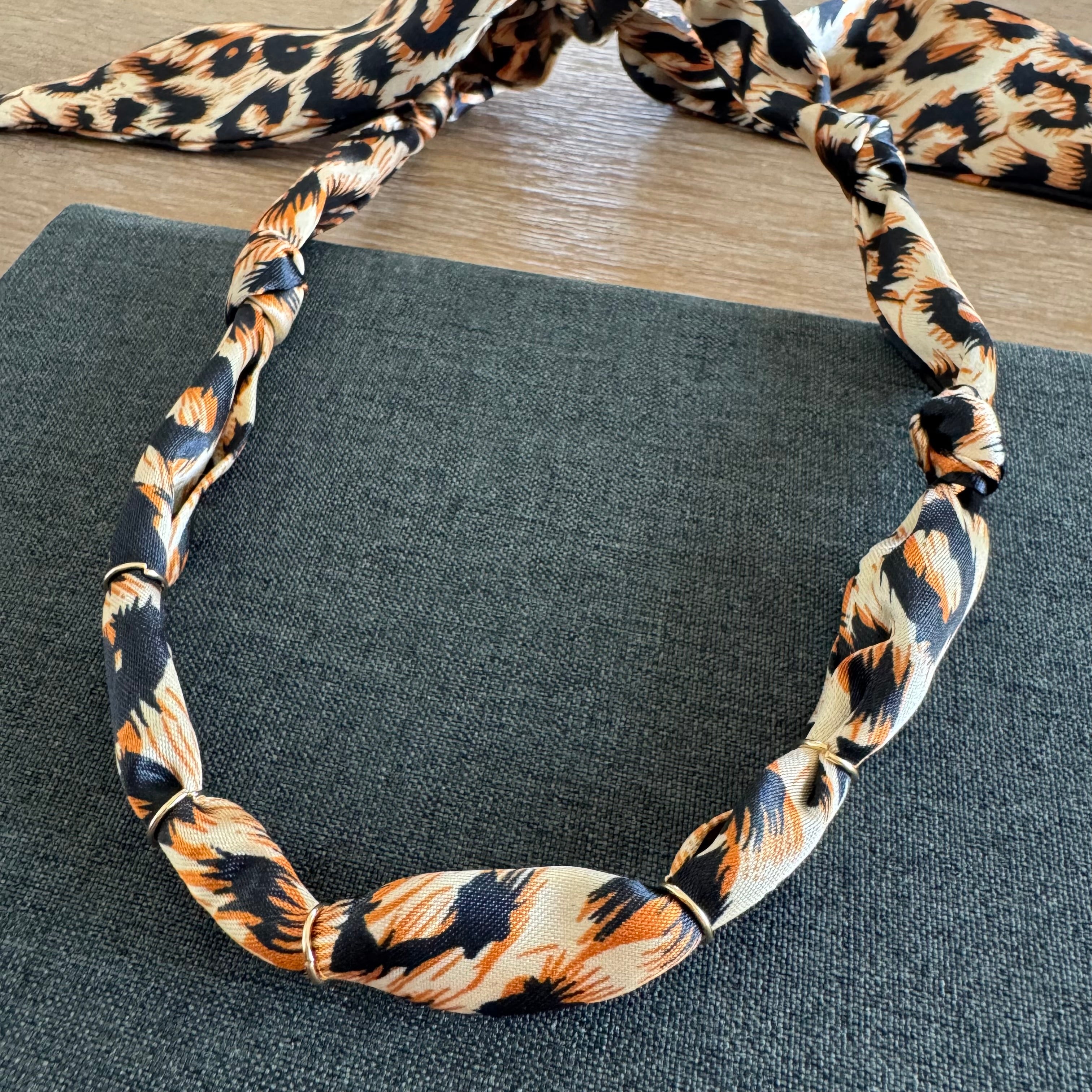 Premade Bandana Necklace Leopard