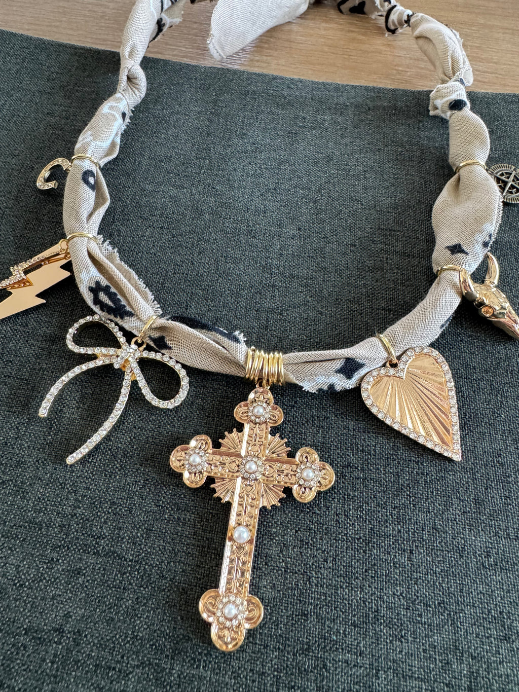 Wallen Bandana Charm Necklace Oat