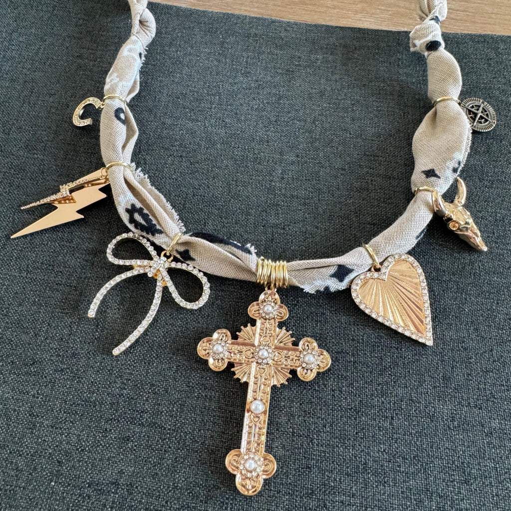 Wallen Bandana Charm Necklace Oat