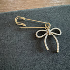 Britt Pearl Bow Pin