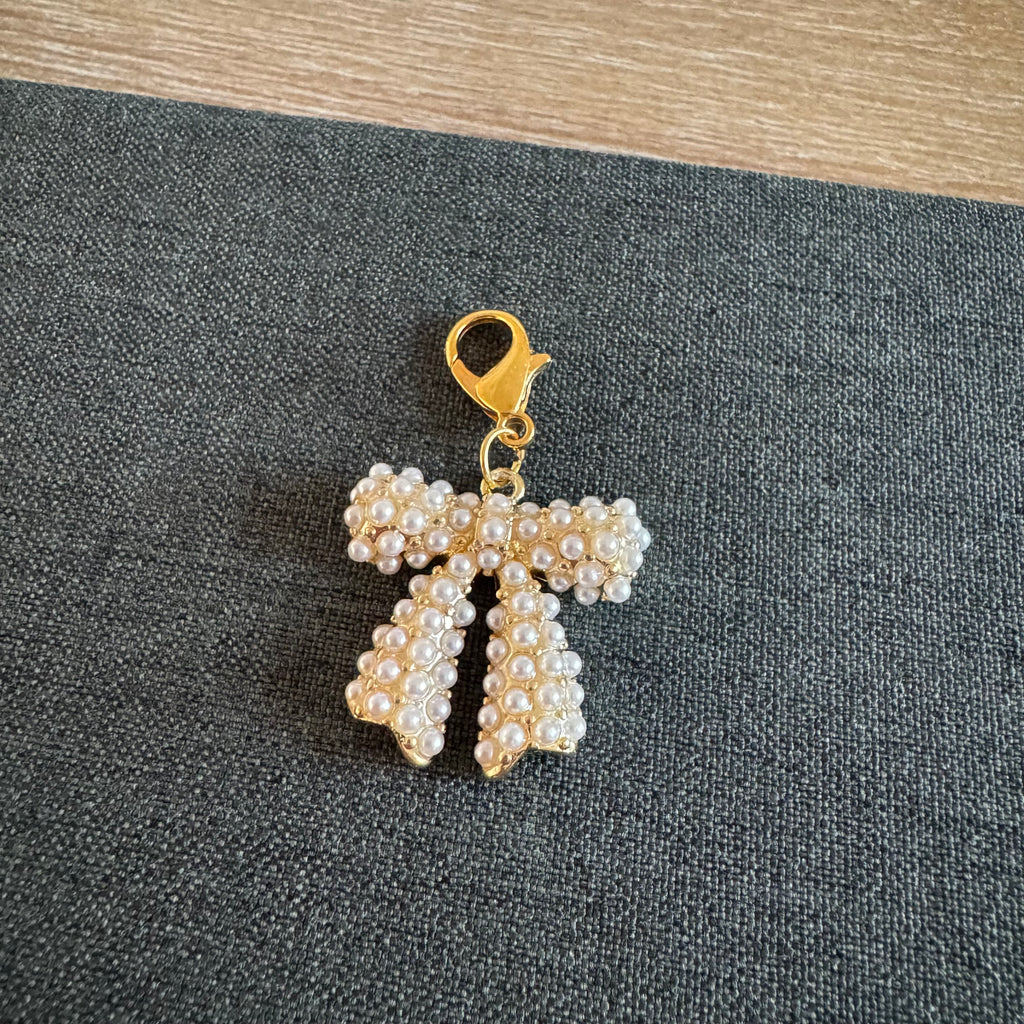 Pearl Bow Shoe Charm
