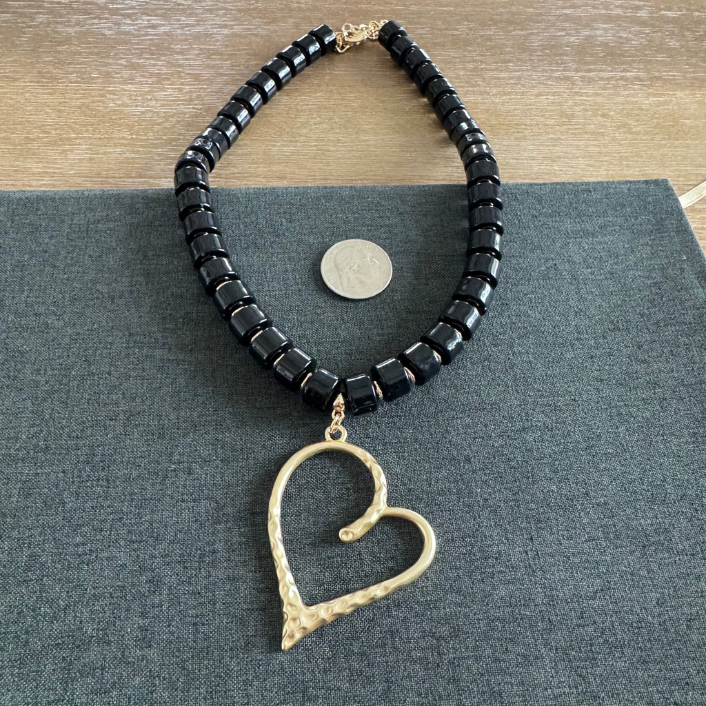 Harrison Heart Necklace black
