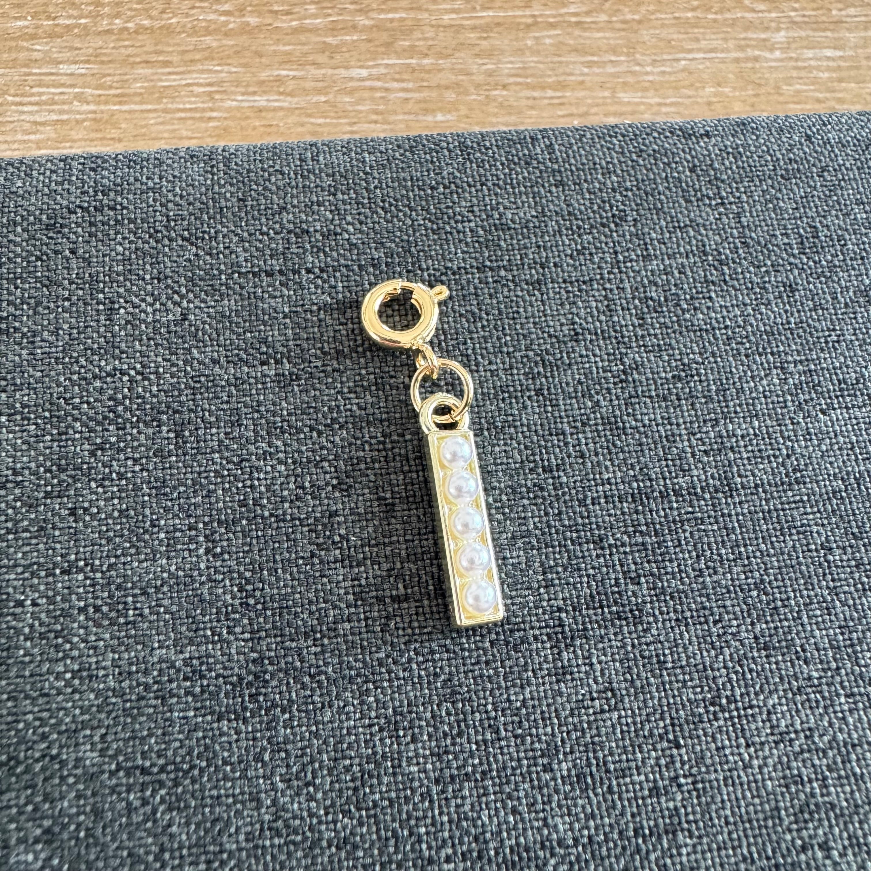 Number Charm Pearl with clasp