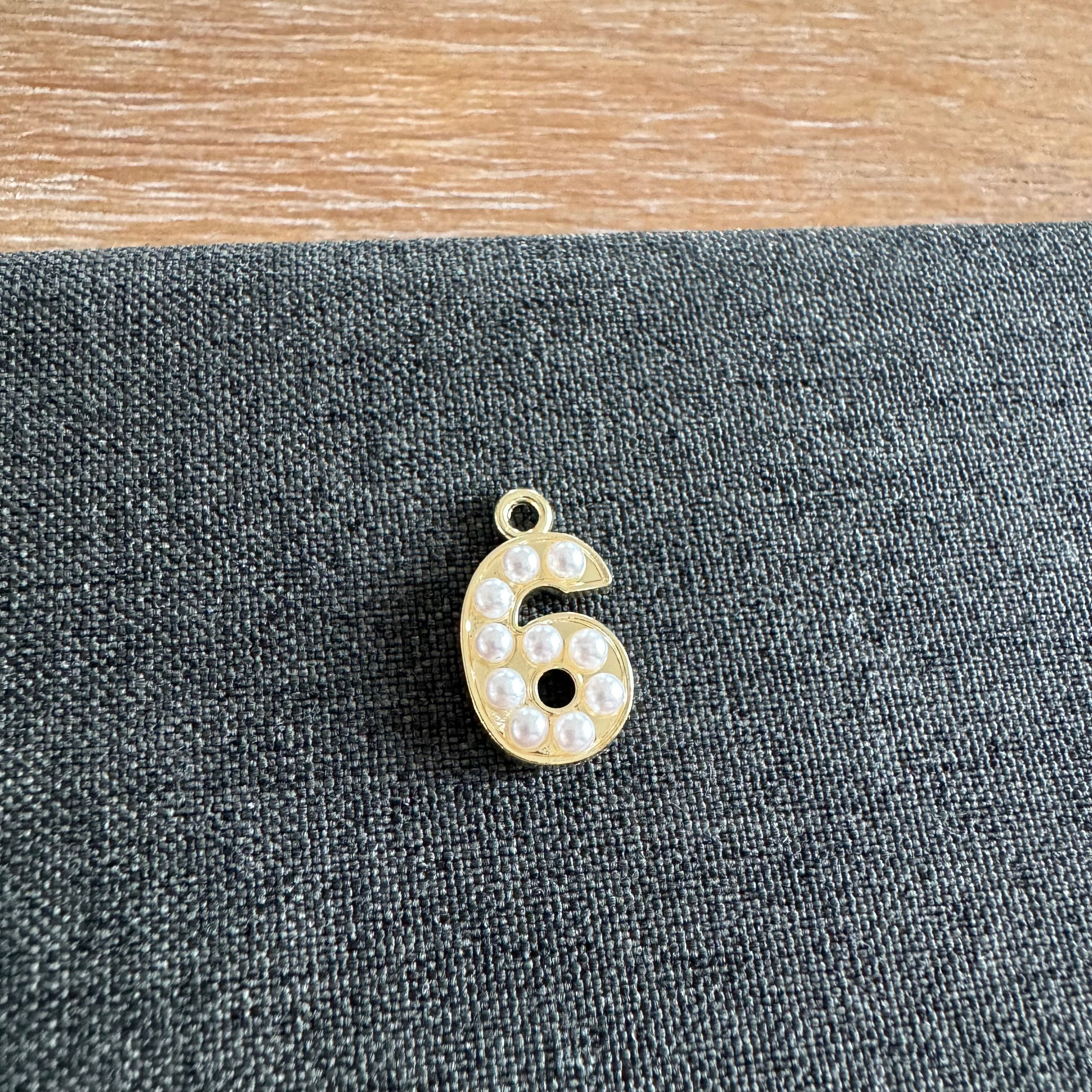 Number Charm Pearl