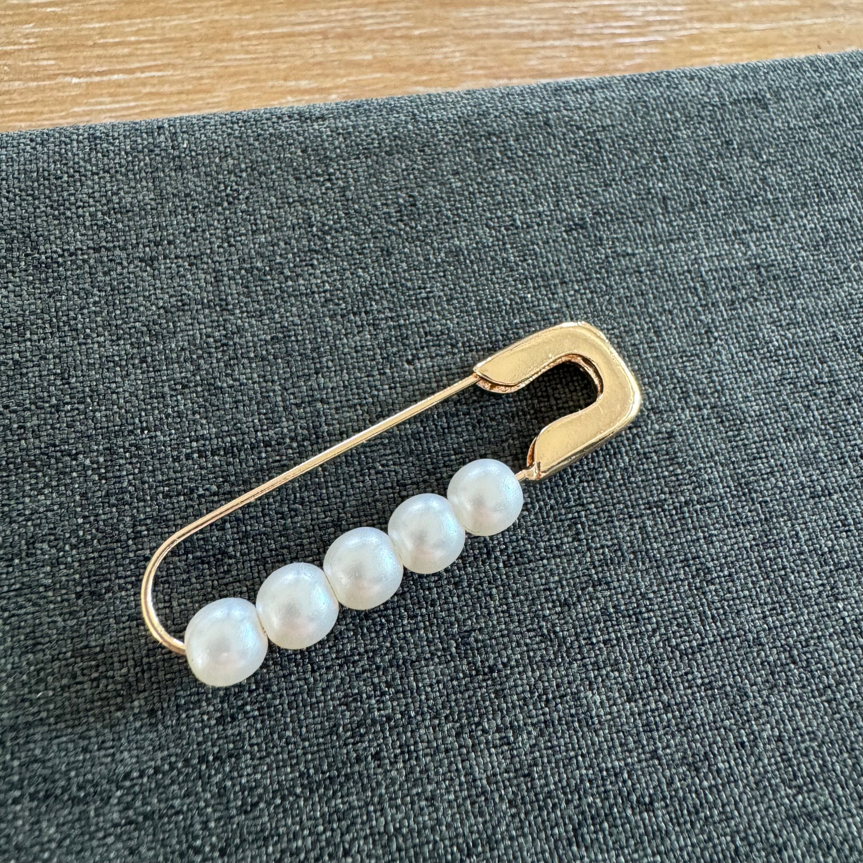 Pearl Pin