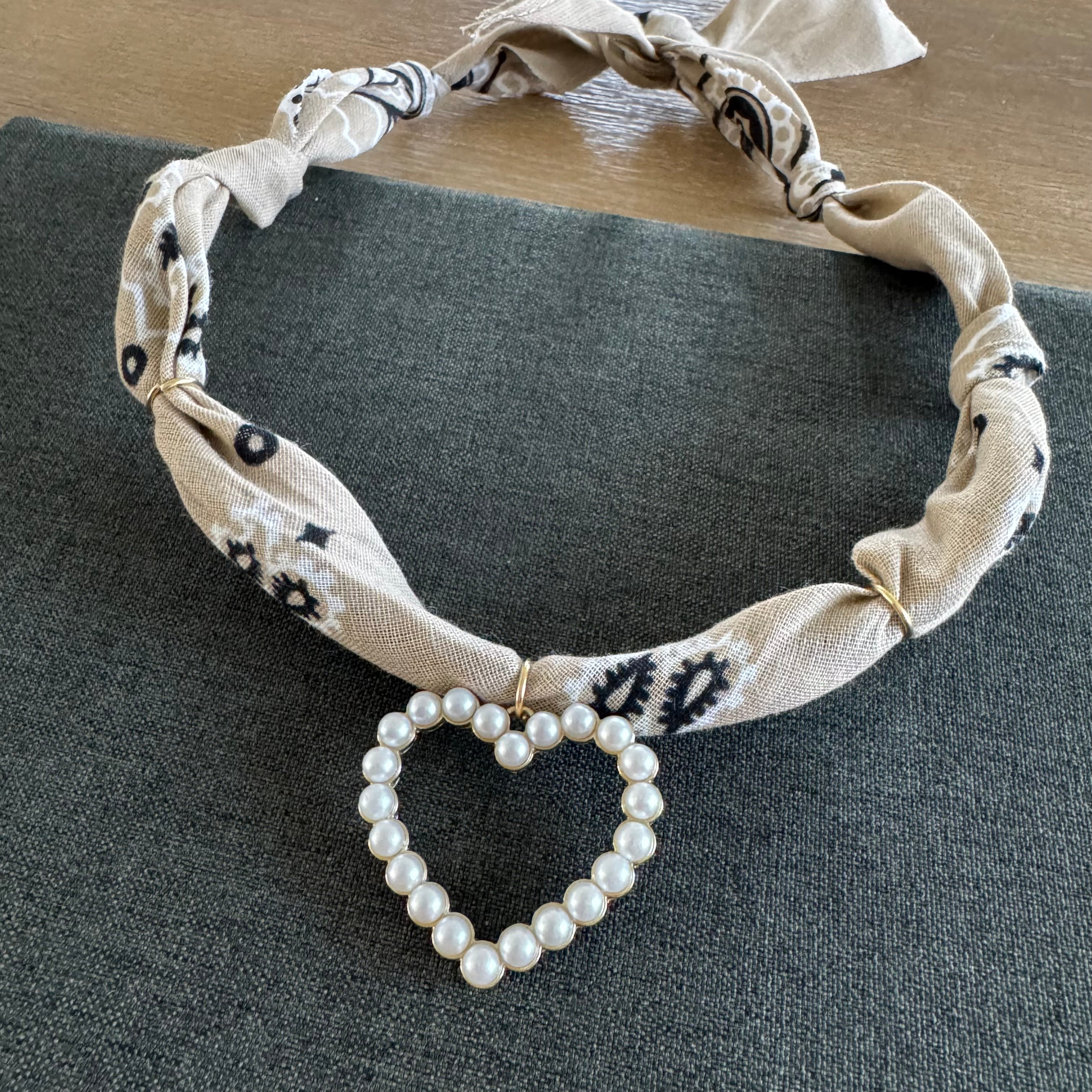 Pearl Heart Bandana Necklace Oat
